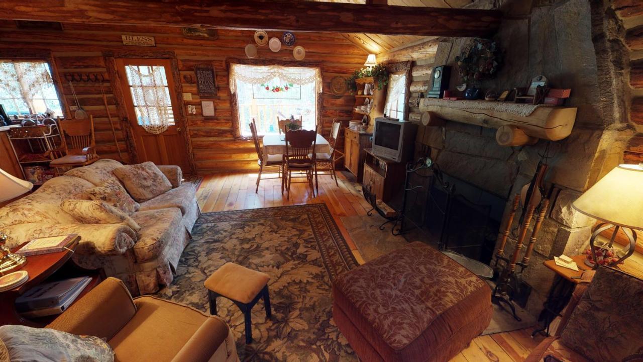 Cabin By The Creek With High Speed Wifi Red River Exterior photo