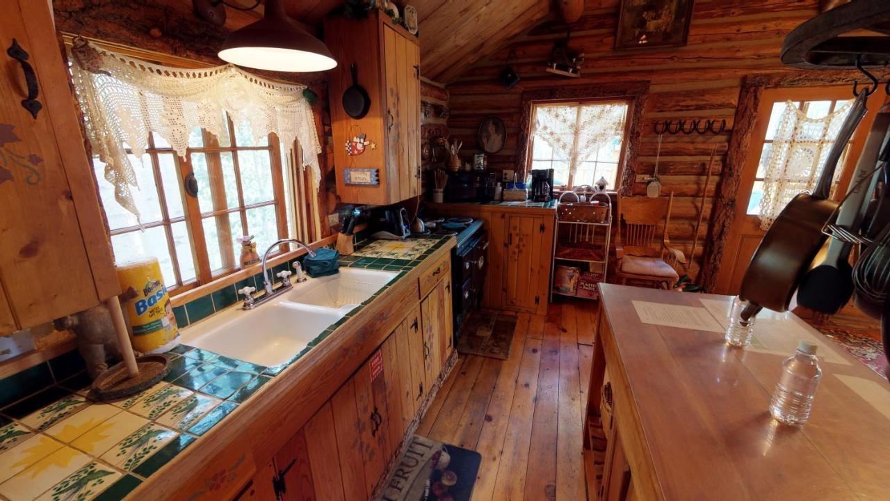Cabin By The Creek With High Speed Wifi Red River Exterior photo